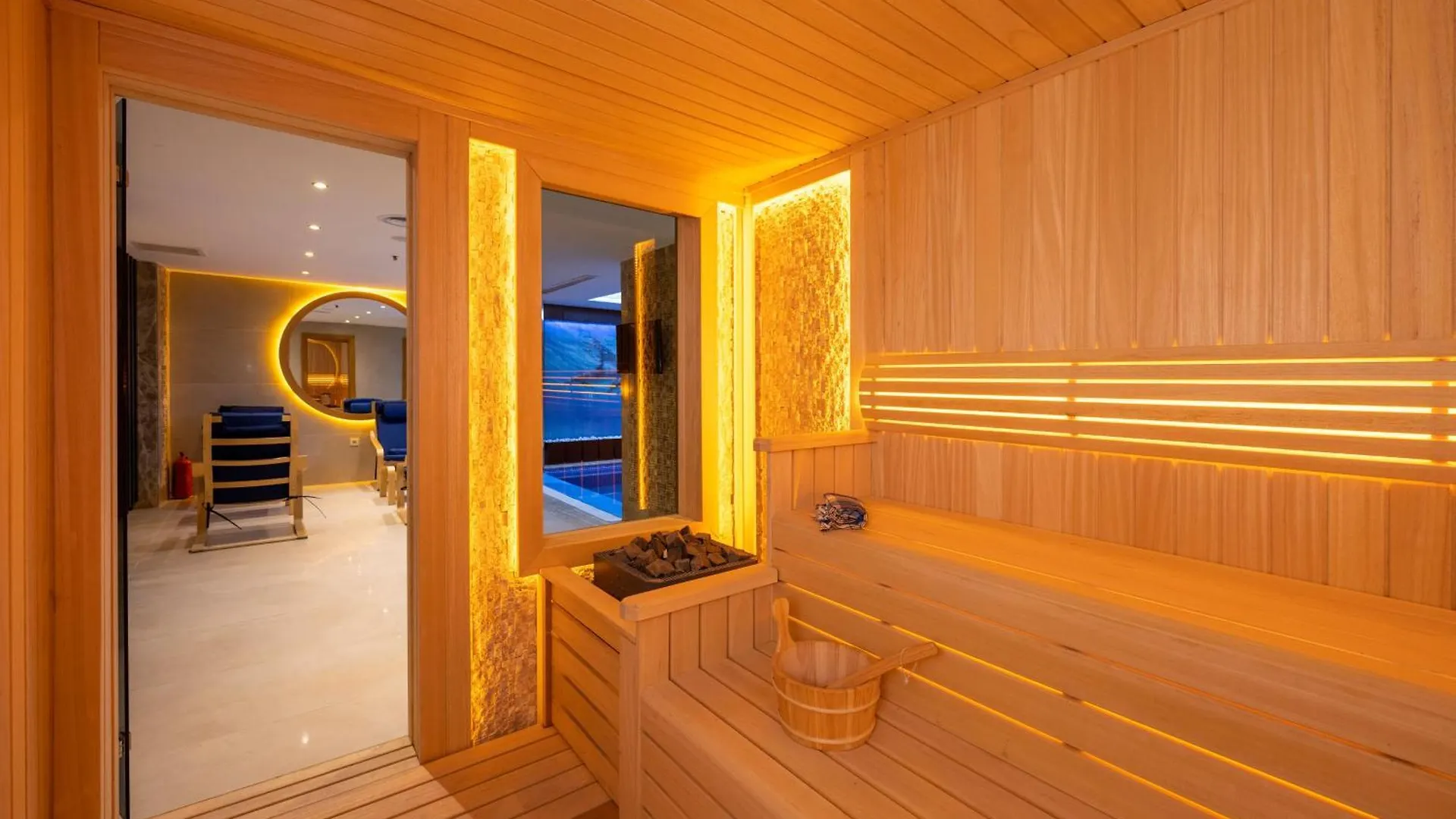 Freya Hotel Istanbul 4*,